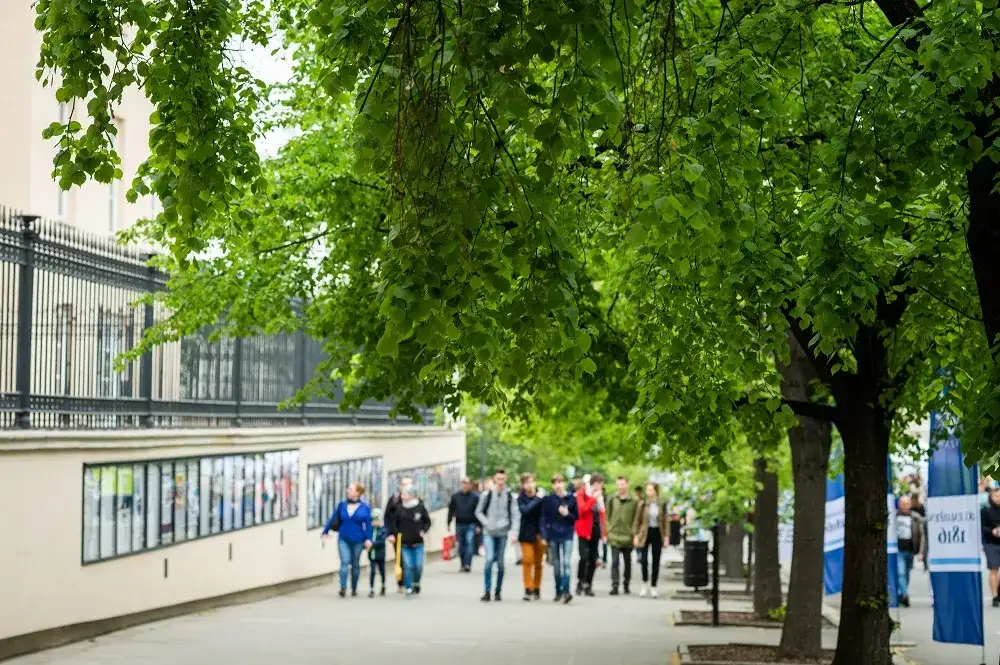 Uniwersytet otwarty Warszawa - poznaj kursy i możliwości nauki