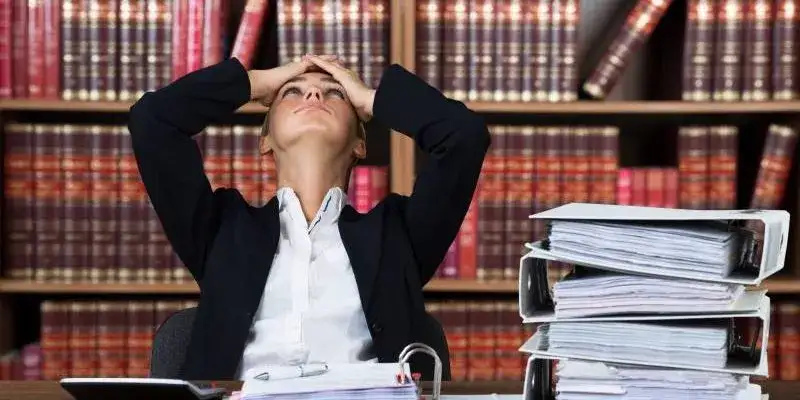 Notariusz odmawia APD? Poznaj przyczyny i co robić dalej!