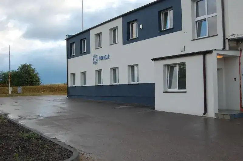 Poczta Policja: Jak się skontaktować? Ważne adresy i numery