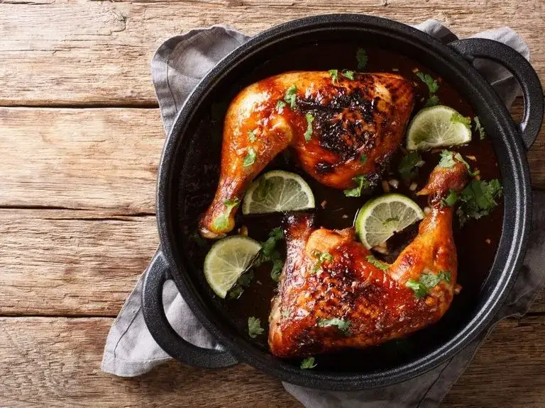 Jak długo piec udka w piekarniku, aby były soczyste i bezpieczne?