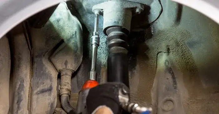 Jakie amortyzatory Audi A4 B6 tył wybrać, aby uniknąć problemów?