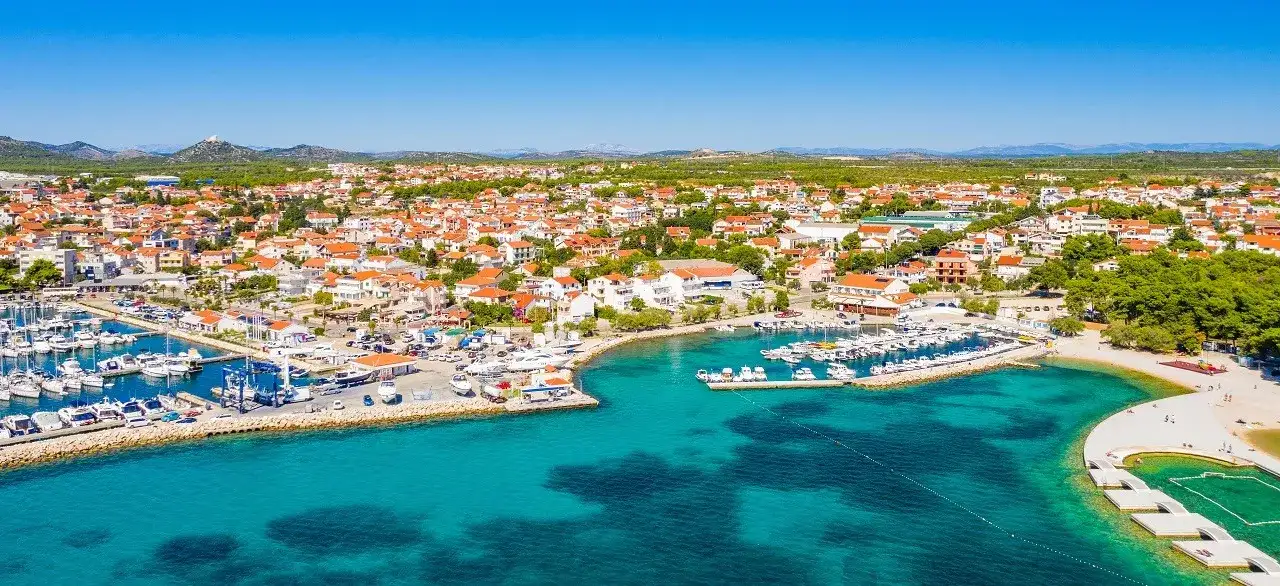 Najlepsze atrakcje w Vodicach, które musisz zobaczyć podczas wizyty