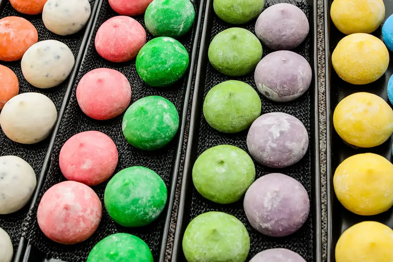 Mochi: Co to jest, jak smakuje i gdzie kupić w Polsce?