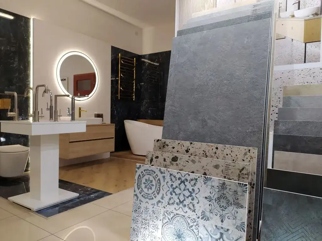 Jak odnowić łazienkę nie wymieniając kafelków i zaoszczędzić pieniądze