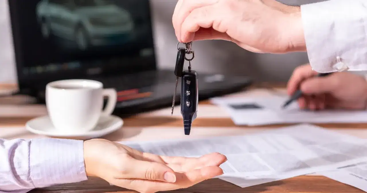 Czy żona może sprzedać samochód po śmierci męża? Sprawdź formalności