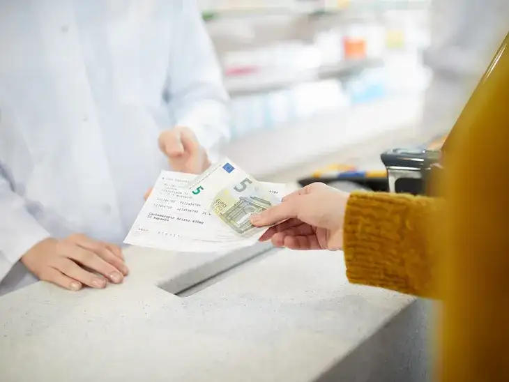 Zuzahlungsbefreiung Privatrezept: So vermeiden Sie hohe Kosten für Medikamente