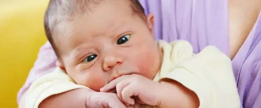 Zez pozorny kiedy mija? Sprawdź, jak długo to trwa u dzieci