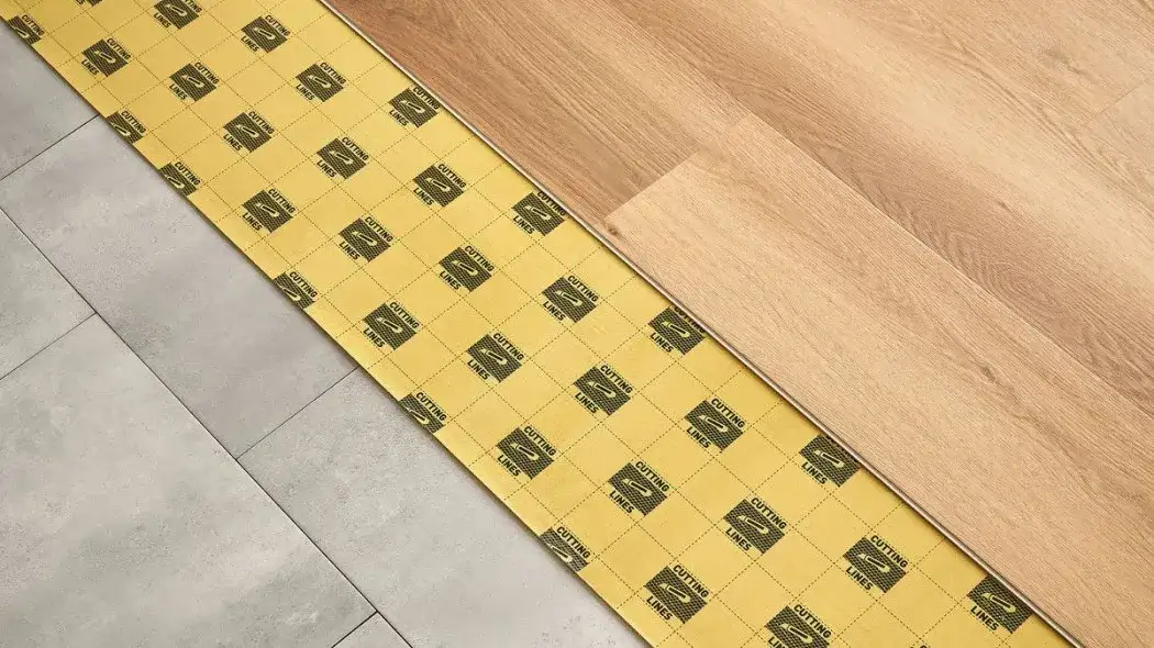 Jak położyć panele winylowe na kafelki - uniknij najczęstszych błędów