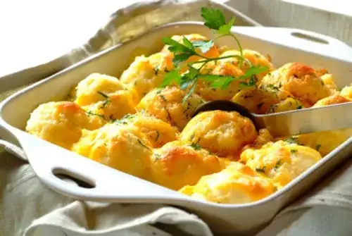 Wege zapiekanka ziemniaczana - wegetariańska przekąska z ziemniakami