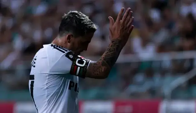 Ile zarabia Kapustka w Legii? Zaskakujące fakty o jego pensji