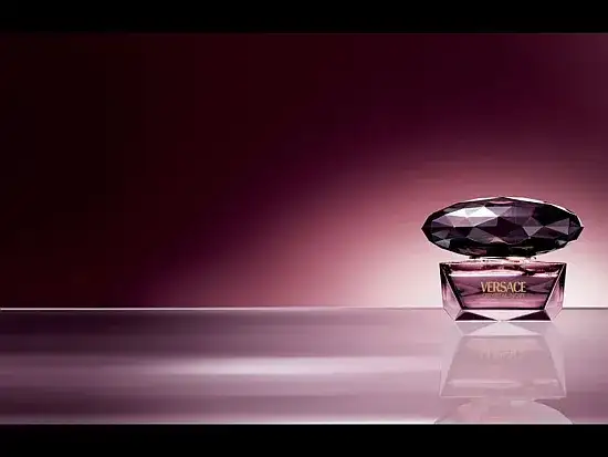 Versace Crystal Noir woda toaletowa czy perfumowana – co wybrać?