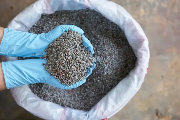 Gdzie wyrzucać worki po zaprawie, aby uniknąć problemów z odpadami?