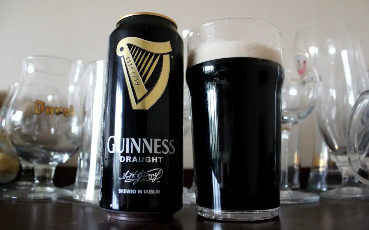 Gdzie kupić piwo Guinness w butelce? Sprawdź najlepsze miejsca