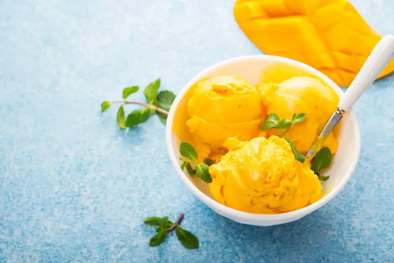 Sorbet: Lekki deser bez mleka. Jak zrobić i czy jest zdrowy?