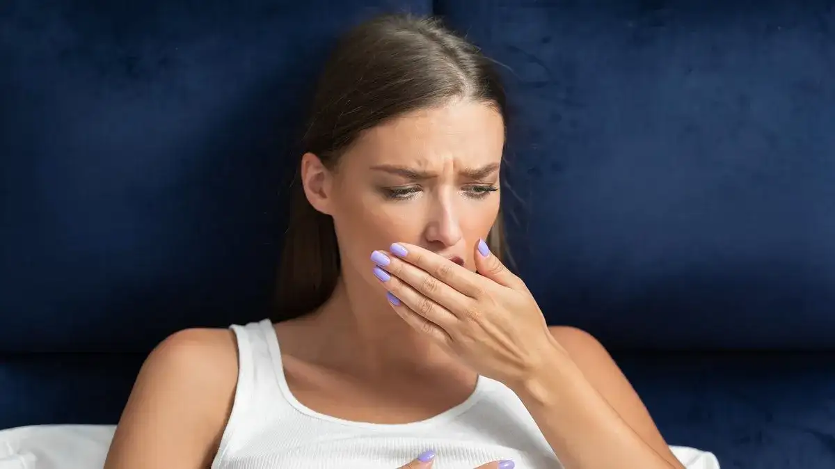 Objawy H. pylori w jamie ustnej: Nieświeży oddech i co dalej?