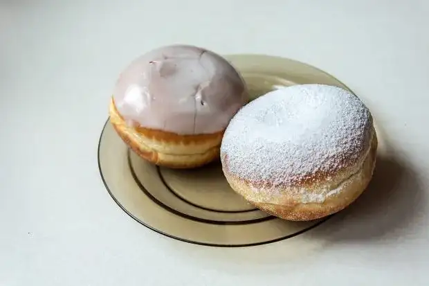 Ile kalorii ma pączek? Zaskakujące różnice w kaloryczności!