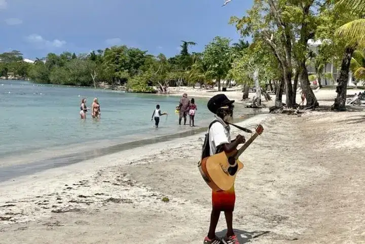 Jamajka czy jest bezpiecznie? Odkryj ryzyka i bezpieczne miejsca