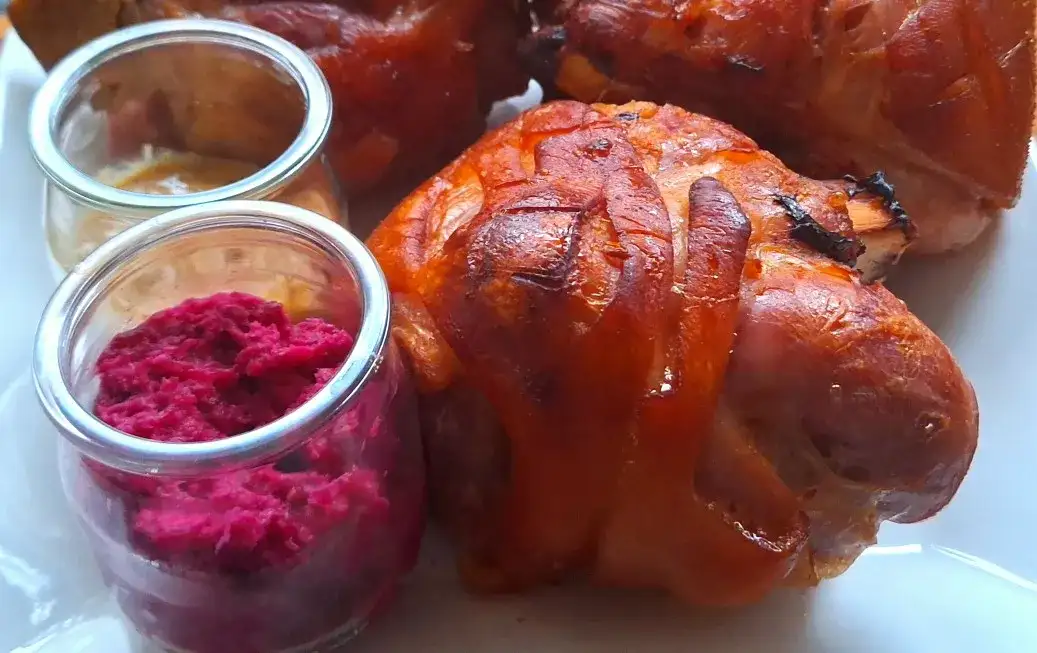 Jak zapeklować golonkę - sprawdzony przepis na idealną peklowaną golonkę