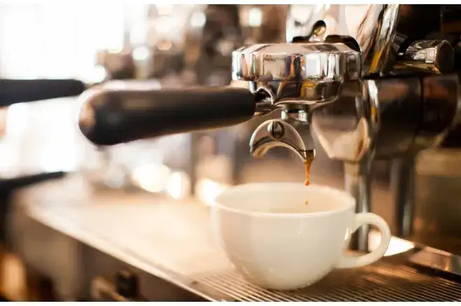 Napoje kawowe: Odkryj różnorodność przepisów i metod parzenia