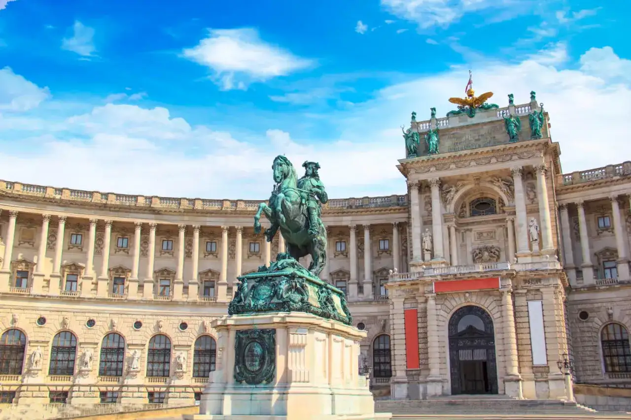 Trasa do Wiednia: Szybko, tanio czy malowniczo? Wybierz idealną!