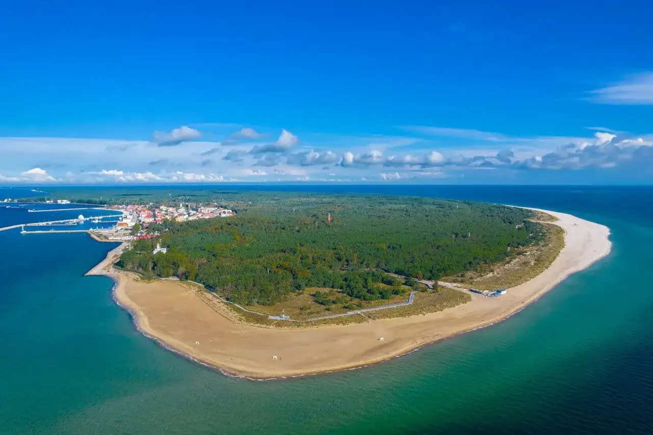 Co zobaczyć w Juracie? Najlepsze atrakcje i ukryte skarby