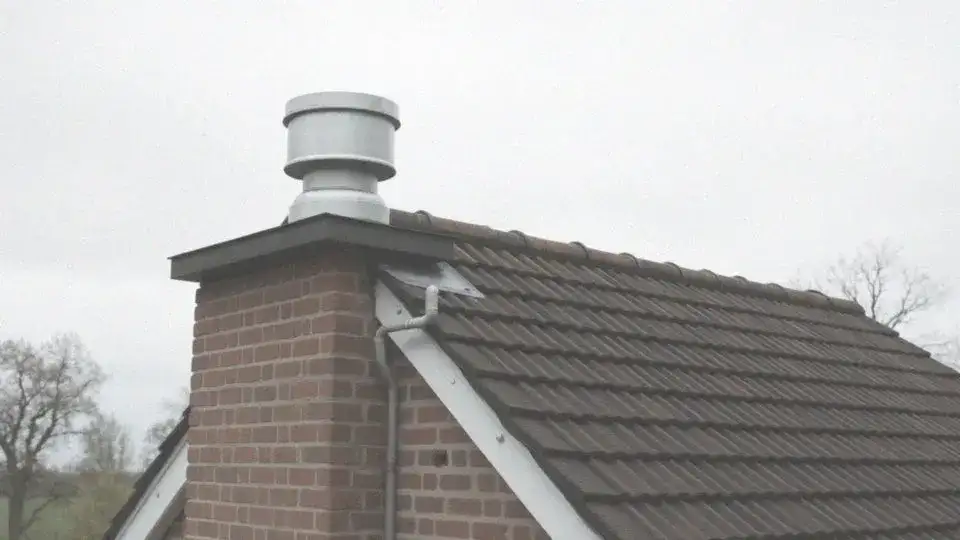 Jak zakończyć komin: Kluczowe kroki, aby uniknąć problemów z dymem