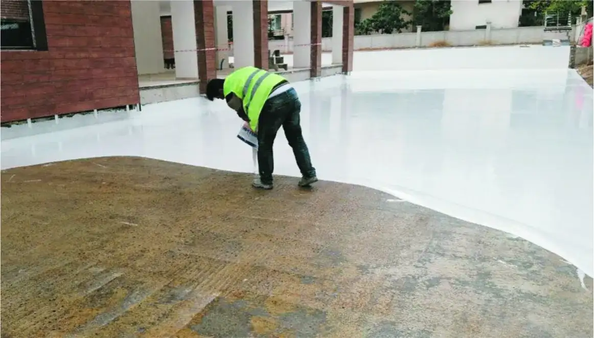 Czym zabezpieczyć beton na balkonie, aby uniknąć uszkodzeń?