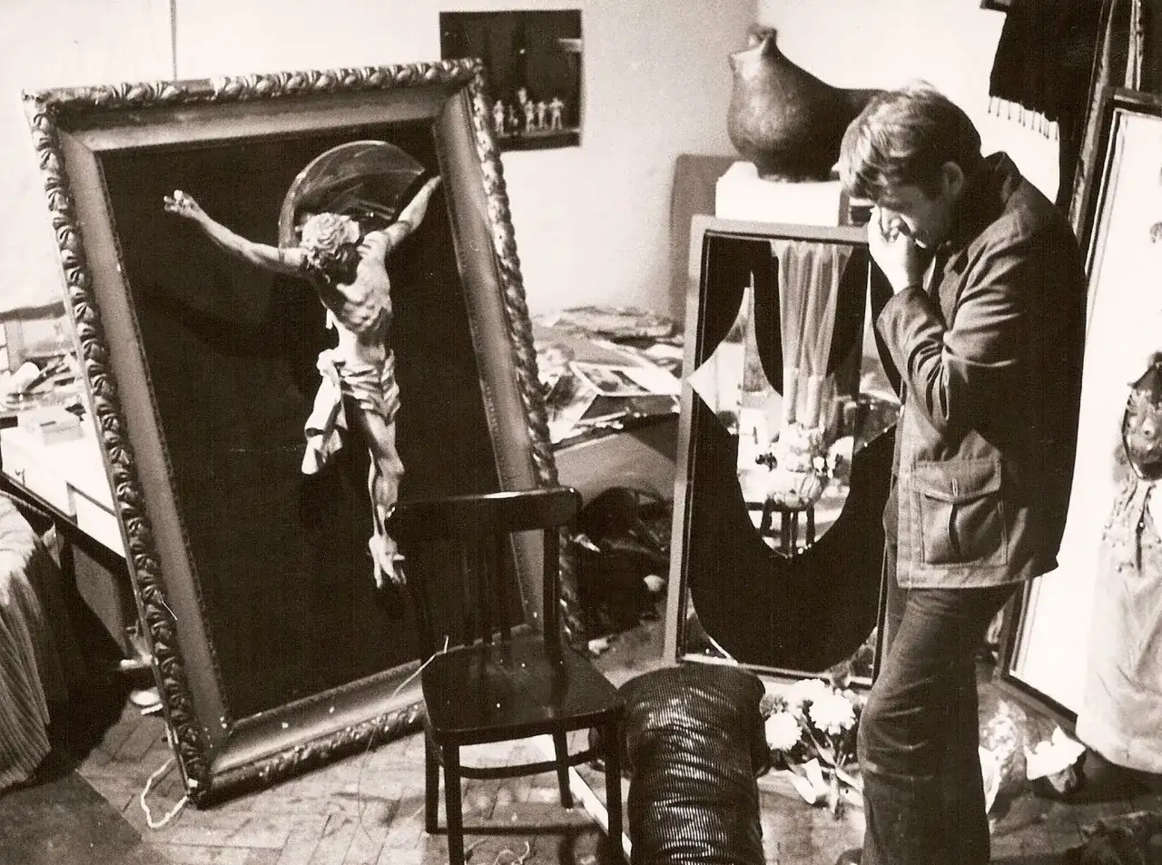 Hasior: Rzeźby z ognia i mydła. Tajemnice mistrza asamblażu