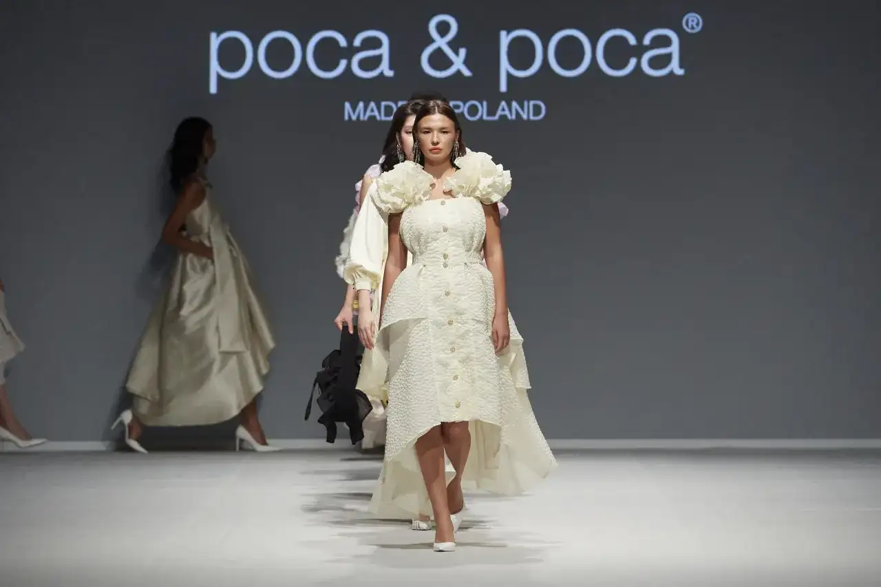 Suknia empirowa: Krój, który pokochała Józefina. Czy jest dla Ciebie?