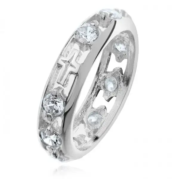 Obrączka różańcowa: znaczenie, symbolika i jak jej używać