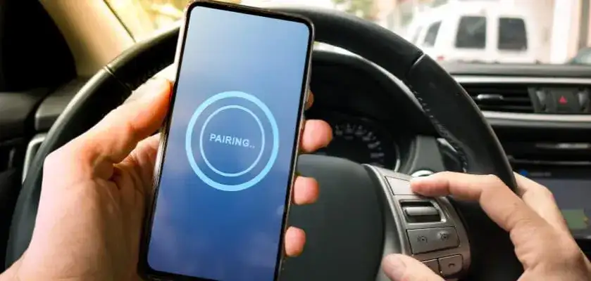 Jak połączyć telefon z samochodem: wszystkie sposoby krok po kroku 2025