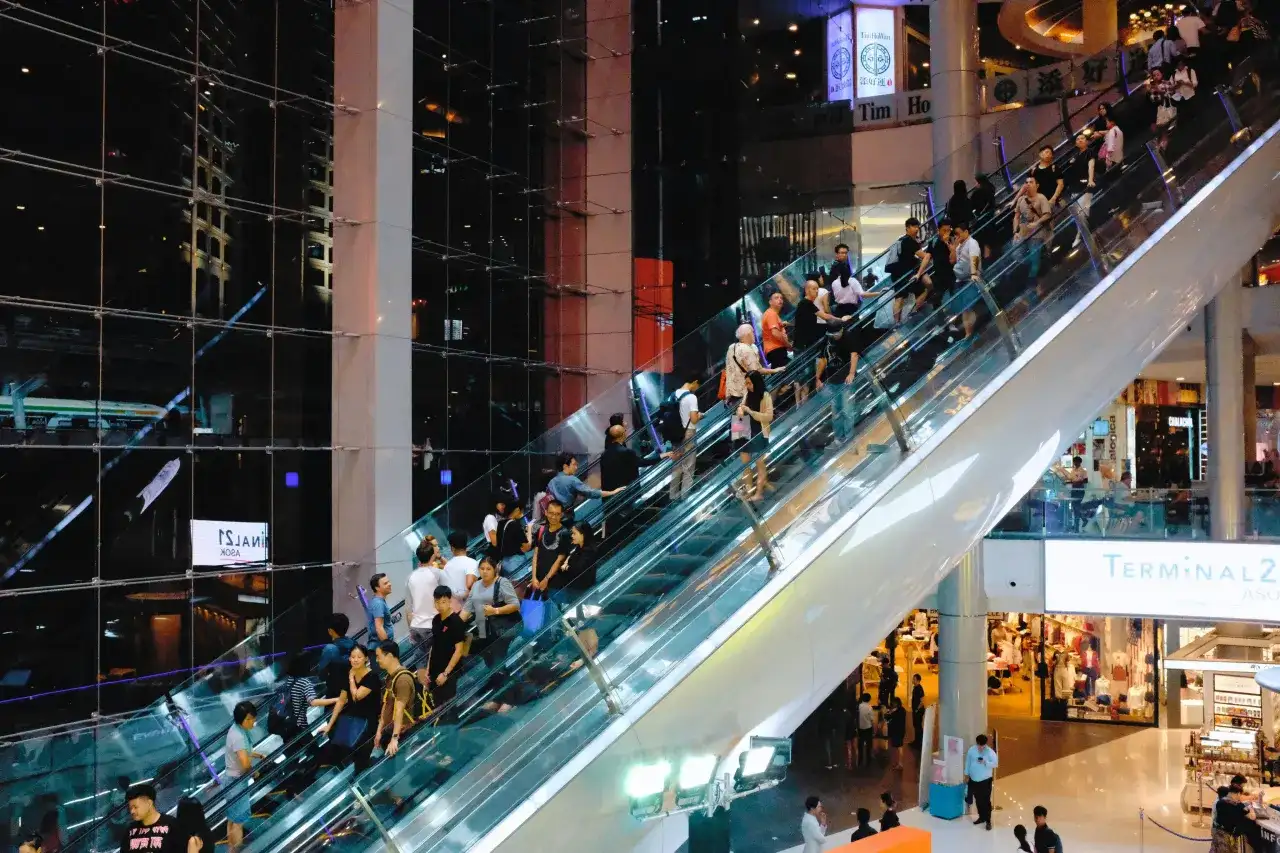 Ile kosztuje czynsz w galerii handlowej? Sprawdź ukryte koszty!