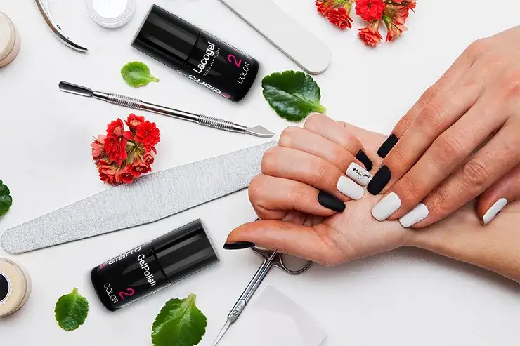 Manicure hybrydowy: niezbędne akcesoria i narzędzia - kompletny zestaw