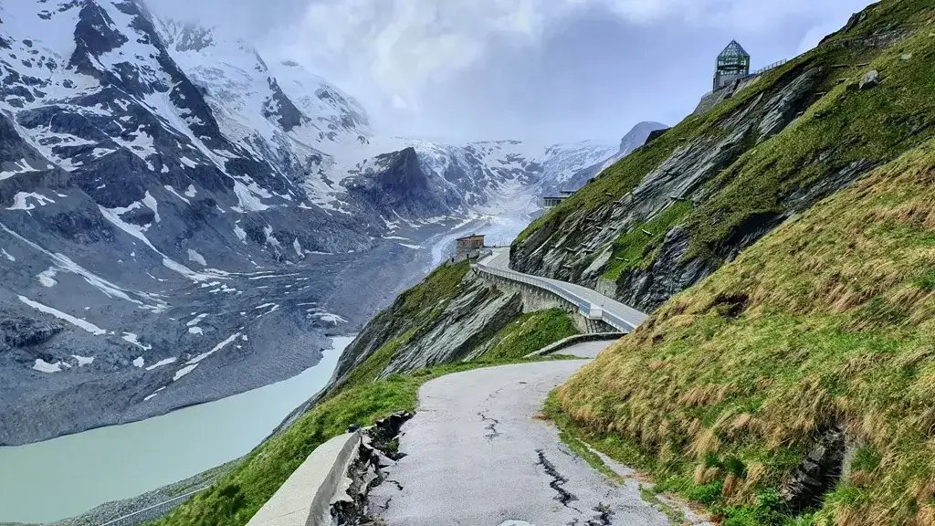 Alpy Austriackie: Najpiękniejsze miejsca. Jak zaplanować wyjazd?