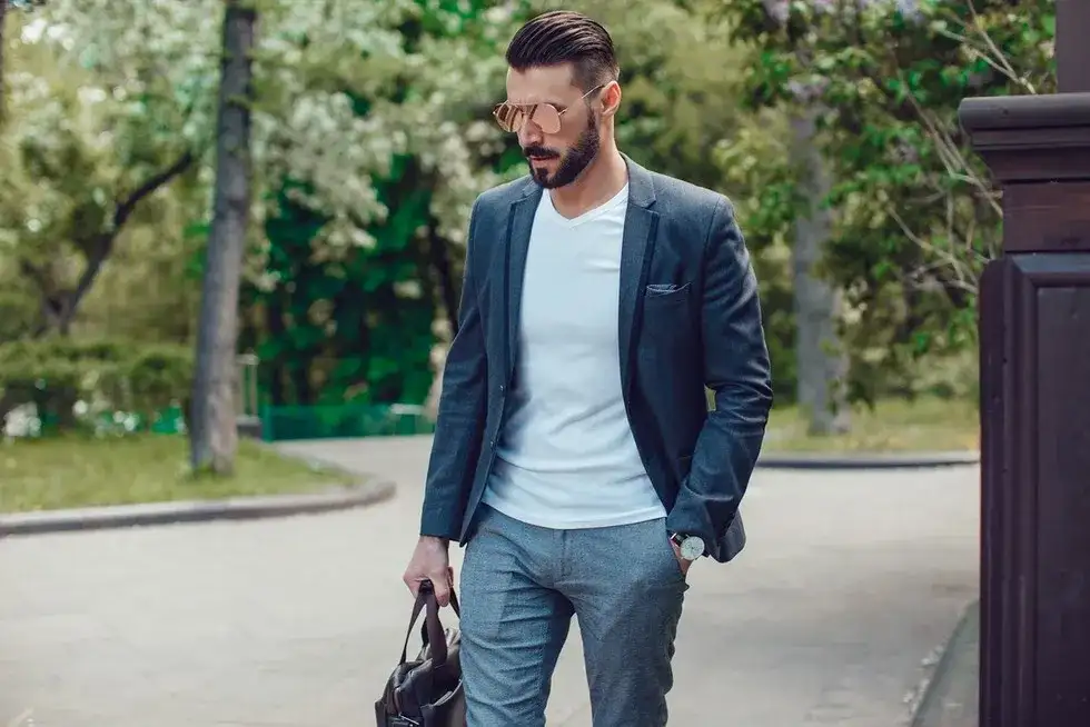 Jak ubierać się modnie mężczyźni - unikaj tych stylowych błędów
