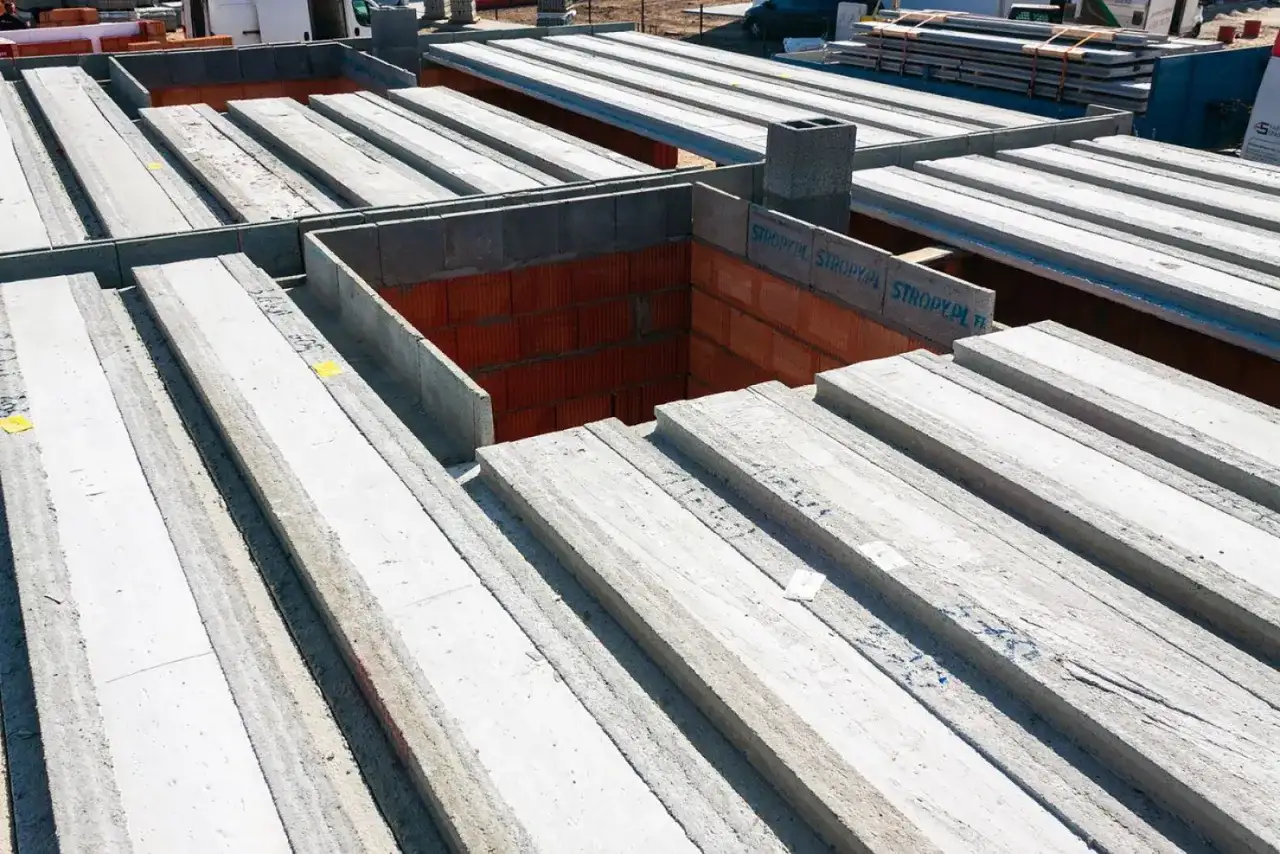 Strop Smart czy Teriva? Koszty, montaż, parametry co wybrać?