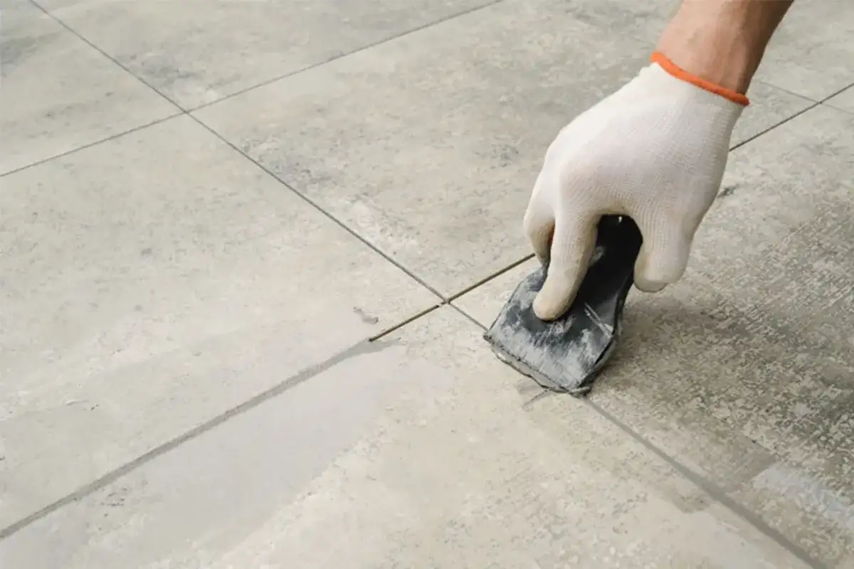 Jak skutecznie usunąć fugę epoksydową z płytek ceramicznych?