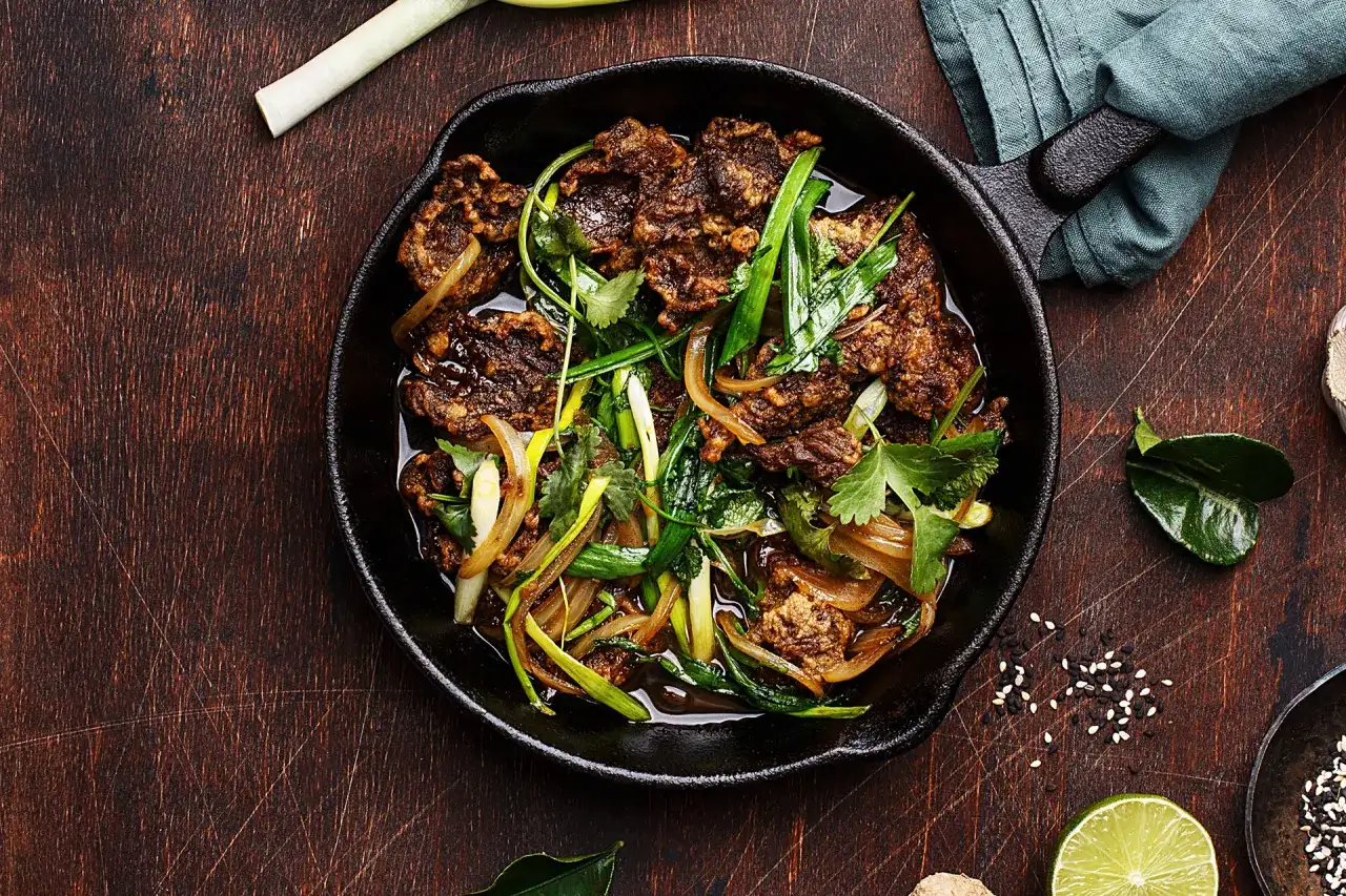 Jaki sos do jagnięciny? Odkryj najlepsze smaki i połączenia