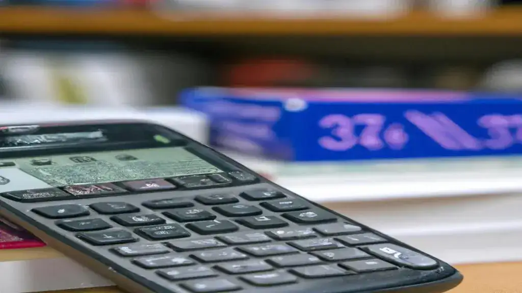 Jak obliczyć pierwiastek z liczby: 4 proste metody krok po kroku