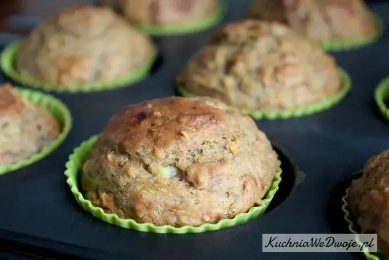 Zdrowe babeczki marchewkowe bez cukru: przepis i wartości odżywcze
