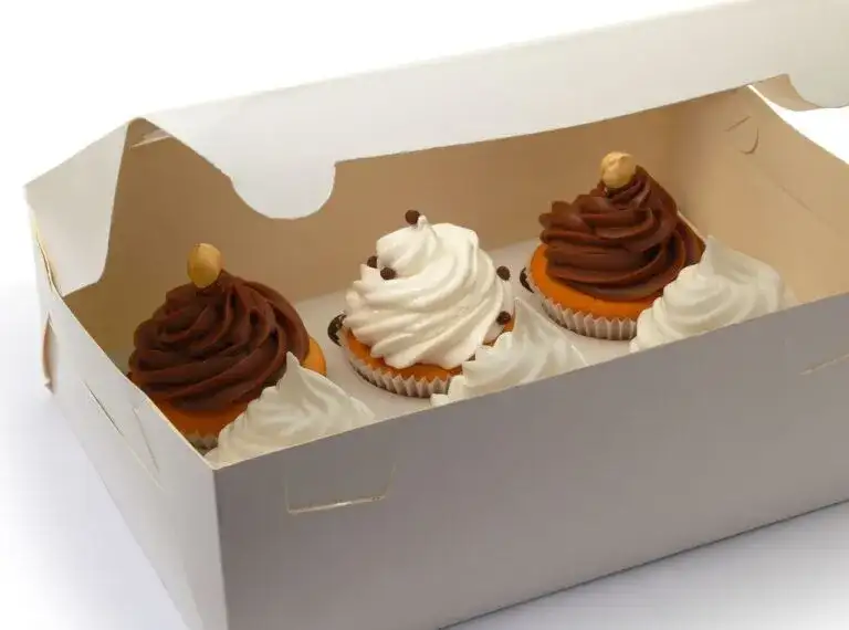 Jak złożyć pudełko na tort, aby uniknąć zniszczenia ciasta