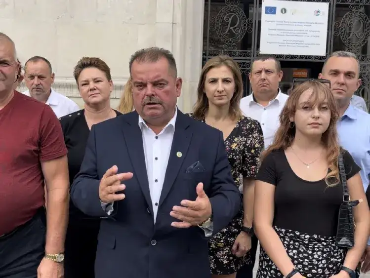 Sławomir Izdebski: Biografia, działalność i osiągnięcia tej znanej osoby