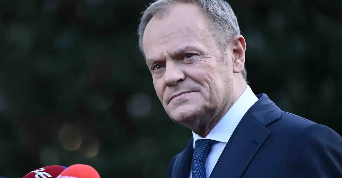 Donald Tusk: ponad 30 000 zł emerytury. Jak to możliwe?