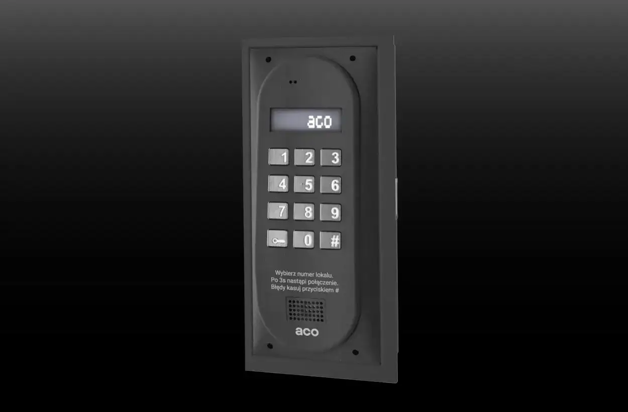 Nowoczesny domofon do bloku z klawiaturą numeryczną i wyświetlaczem. Idealny wybór, jeśli zastanawiasz się, jaki domofon do bloku wybrać.