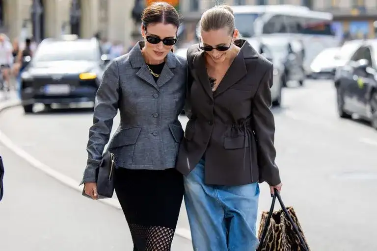 Jakie żakiety są modne - odkryj najgorętsze trendy i stylizacje