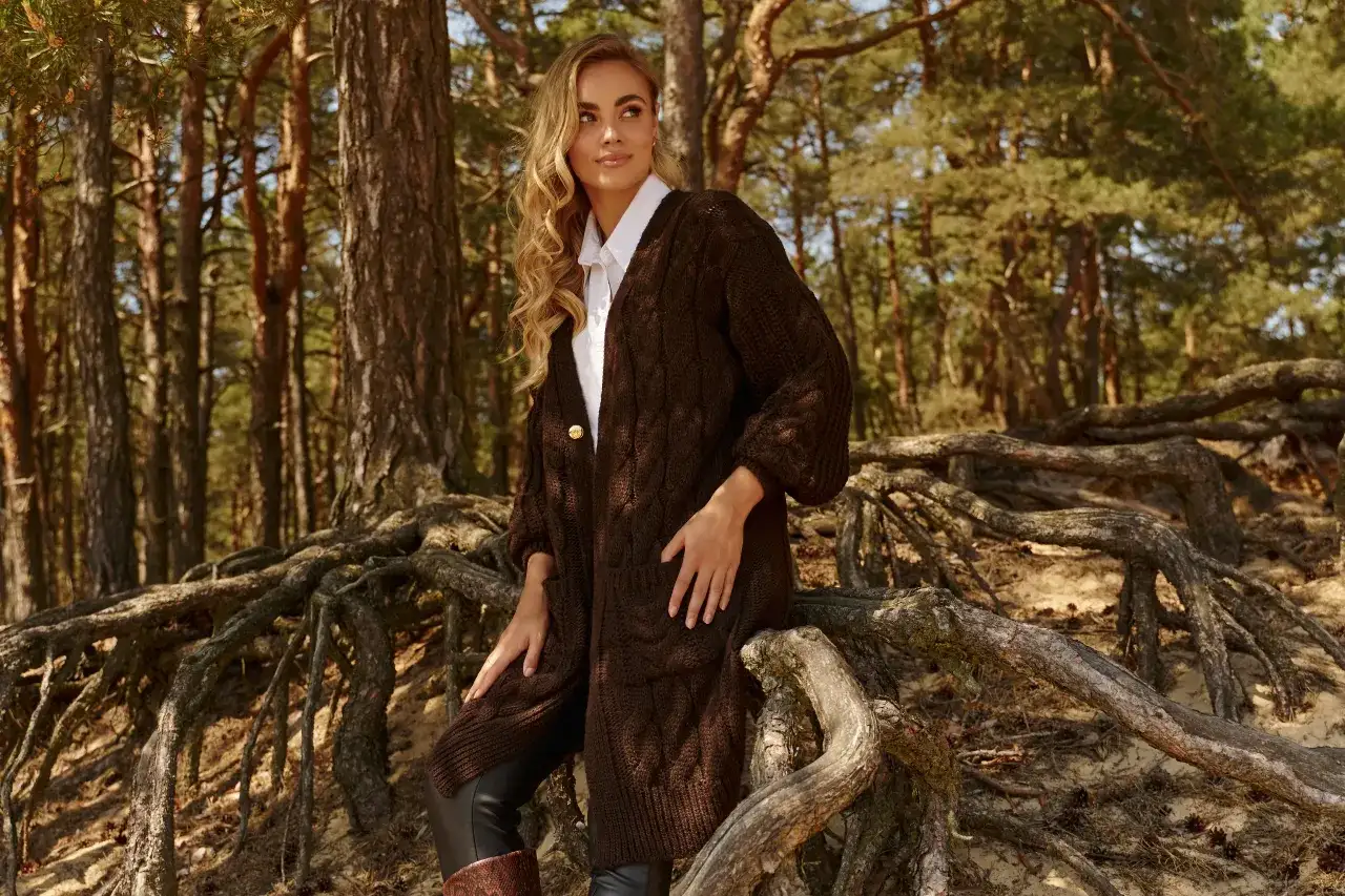 Jak się ubrać na wesele jako gość? Poradnik stylowego wyglądu