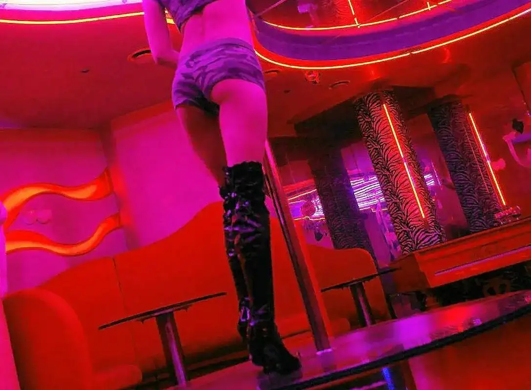 Agencja towarzyska w bloku? Jak działać legalnie i skutecznie