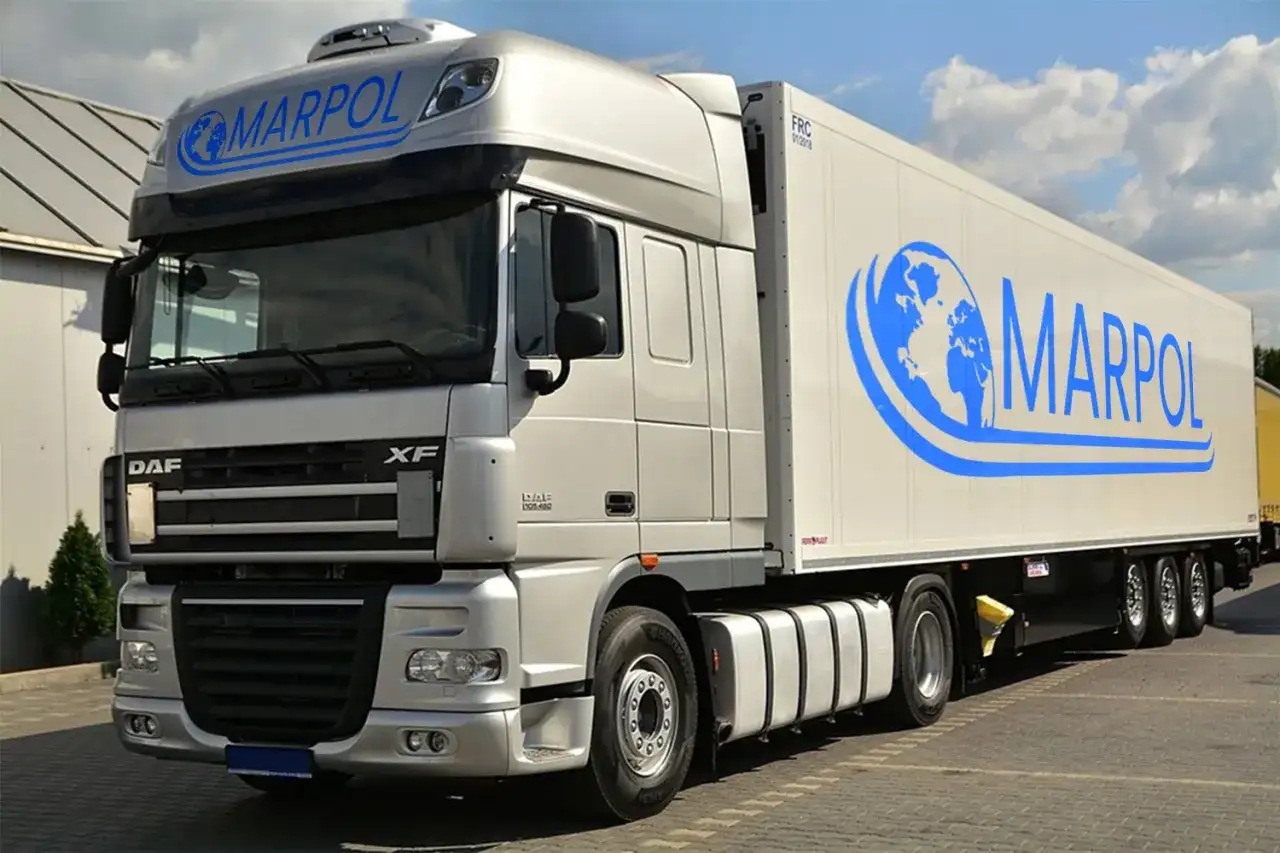 Naczepa Koffer: Co to jest? Budowa, Zastosowanie i Zalety