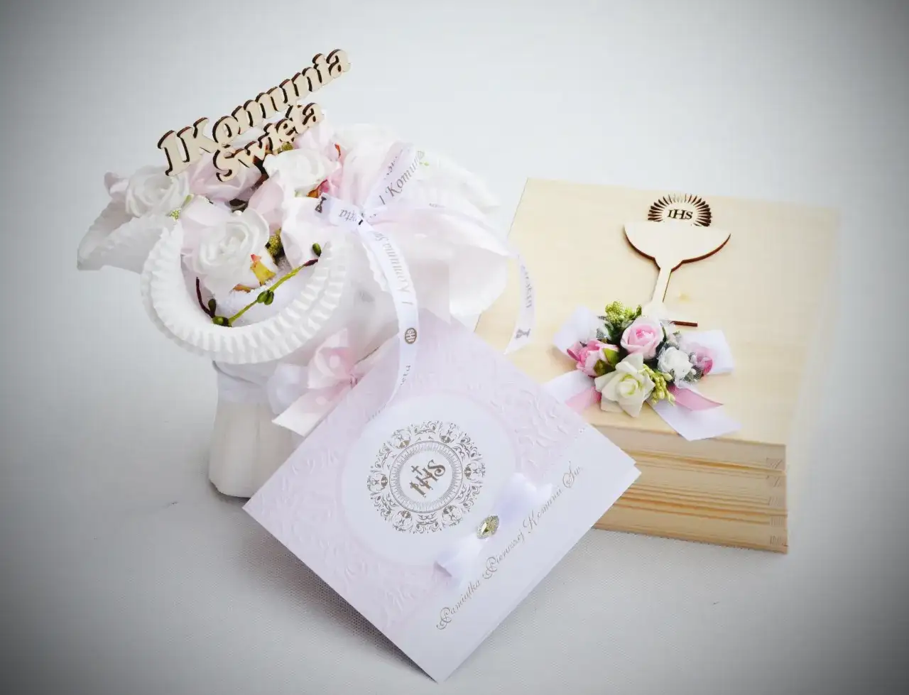 Idealny Prezent na Komunię dla Dziewczynki: Od Marzeń po Pamiątki