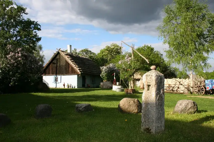 Skansen Niebowo: Odkryj fascynującą historię i unikalne atrakcje